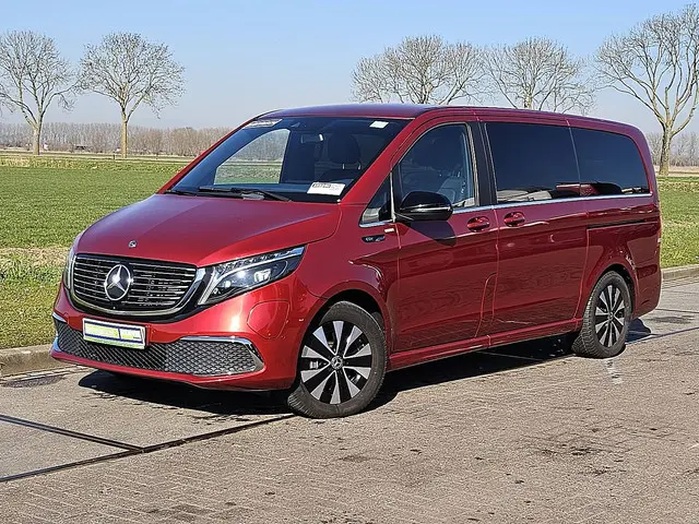 MERCEDES-BENZ EQV 300 6-zits pano navi l2!