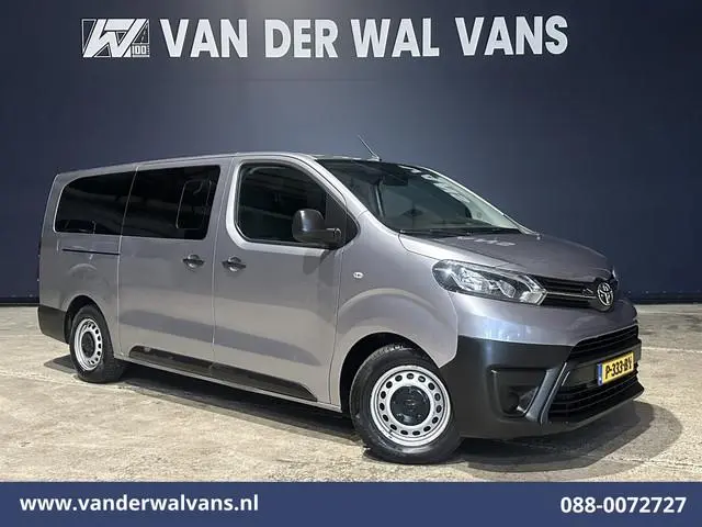 Toyota PROACE Shuttle 1.5 D-4D 120pk L3H1 Personenbus 9 Zitplaatsen Euro6 Airco | Navigatie | Apple...