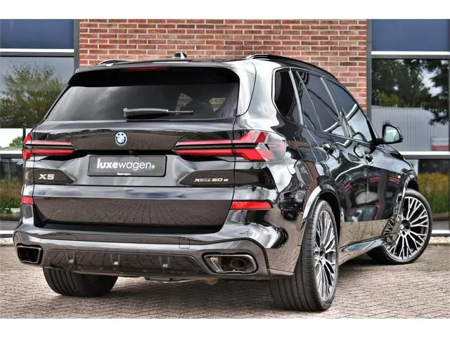 BMW X5 xDrive50e M-Sport Pro Pano ACC Comf-stoel 4WS 22inch H/K 360 HUD