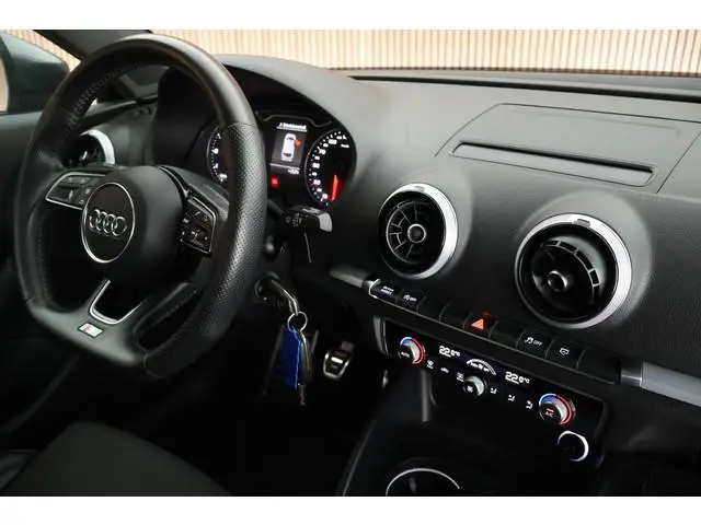 Audi A3 Sportback 1.5 TFSI 150pk CoD 2x S-Line Trekhaak LED Navigatie