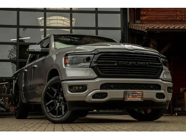 Dodge Ram 1500 5.7 V8 4x4 Sport GT BPM VRIJ, LPG, 12'' scherm, Panoramadak .