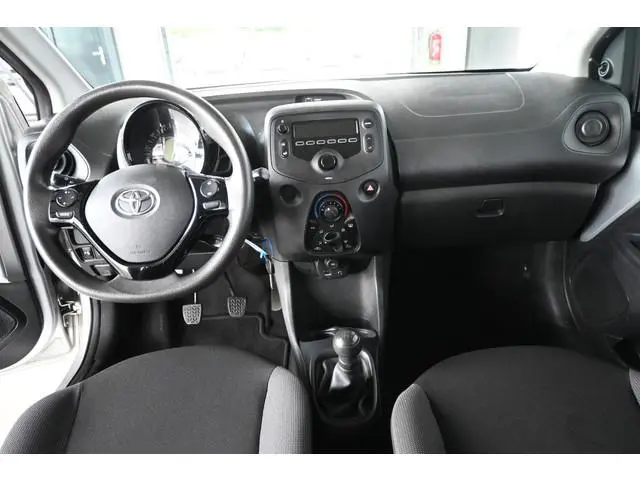 Toyota Aygo 1.0 VVT-i X-Fun Airco LED Elektrisch Pakket! Rijklaarprijs! Inruil Mogelijk!