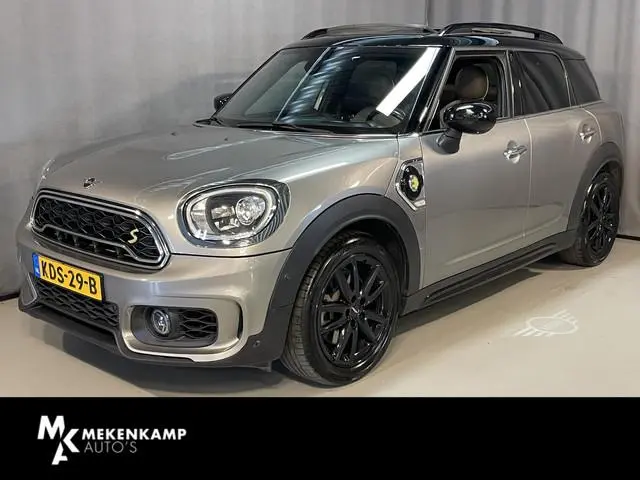 Mini Mini Countryman 1.5 Cooper S E ALL4 John Cooper Works 18"/Panoramadak/Adaptieve cruise/Leder +...