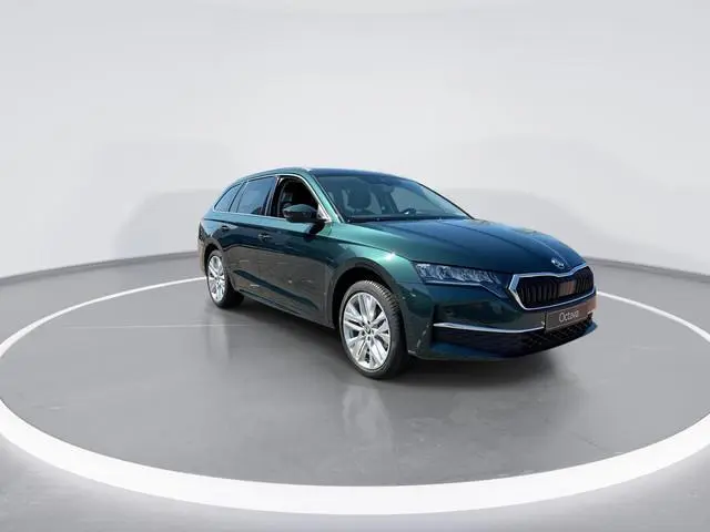 Škoda Octavia combi Business Edition Plus 1.5 TSI m-HEV 85 kW / 115 PK | Chrome Pakket | 18'' lichtm...
