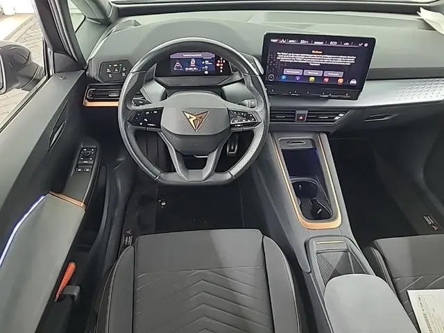 CUPRA Born Adrenaline One 62 kWh 3-Fase 2e-Eig. & Dealer-Onderh. BOVAG-Garantie. NL-Auto.