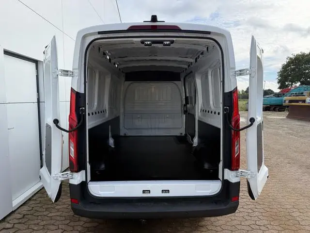 Maxus eDeliver9