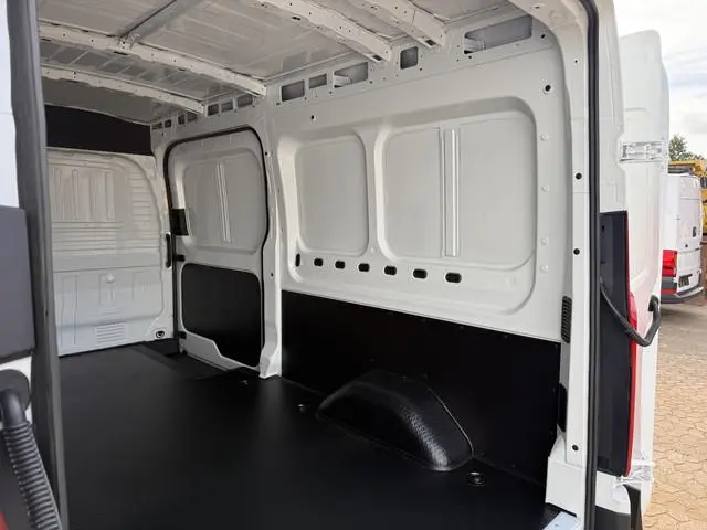 Maxus eDeliver9