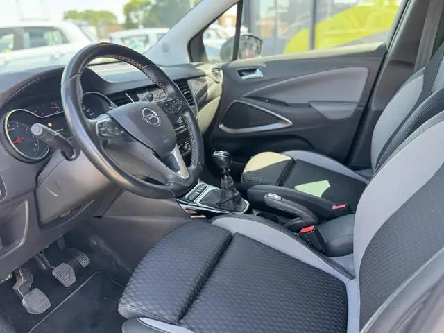Opel Crossland X