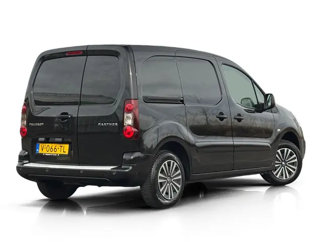 Peugeot Partner 120 1.6 BlueHDi 100 Premium Pack ✅ Navi ✅ Cruise ✅ Airco