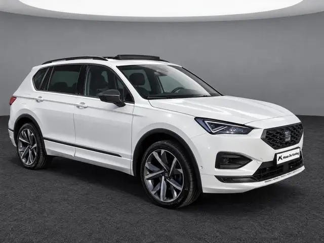 SEAT Tarraco 1.4TSIe-Hybrid 180kW/245PK PHEV FR · Leder · Trekhaak · Panoramadak · Camera · Stoel &...