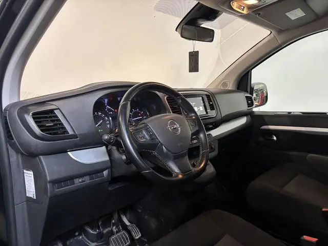 Opel Vivaro 2.0 CDTI Automaat 145 pk L3H1 Dubbele Cabine Automaat Airco Navi Cruise Control Parkeers...