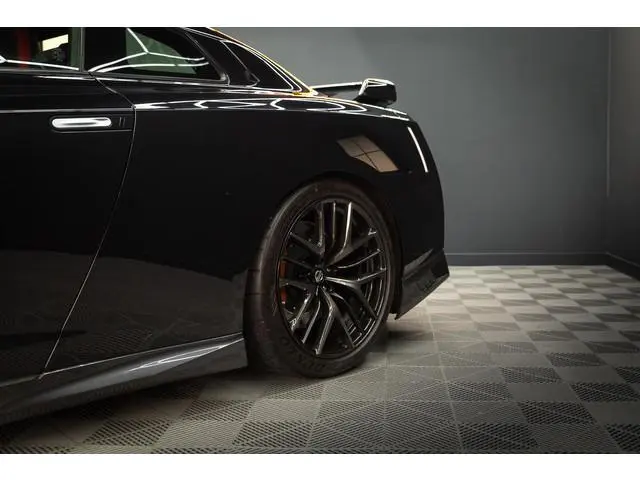 Nissan GT-R