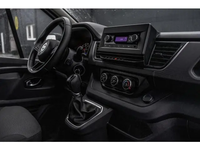 Renault Trafic Primastar**dCi | L2H1 | Automaat | 150 PK | LED | Cruise | Airco | PDC | Euro 6**