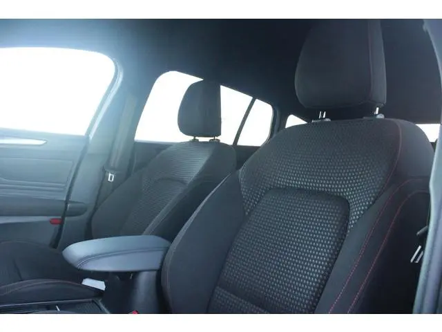 Ford Focus Wagon 1.0 155PK AUTOMAAT Hybrid ST LINE | ALL SEASON BANDEN | NAVIGATIE | DRAADLOZE APPLE...