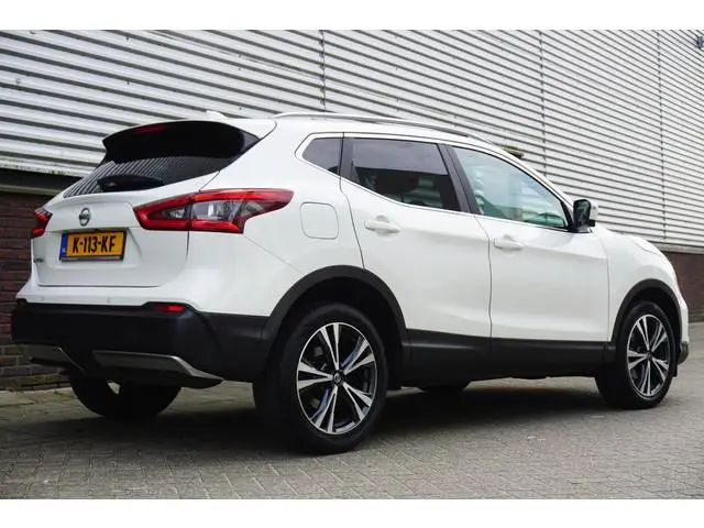 Nissan Qashqai 1.3 DIG-T 140PK N-Connecta/360Camera/Panodak/ 18Inch LMV/Goed onderhouden.