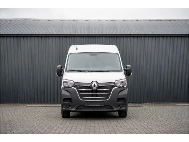 Renault Master Bleu DCI 135PK | L2H2 | Nieuw | Navi | 3-Zits | LED | Cruise | Airco