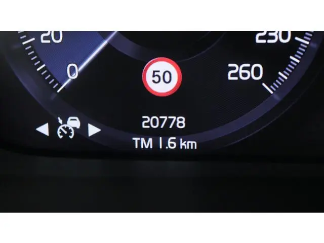 Volvo XC40 1.5 T4 Rech R-Design | Harman Kardon | Stoelverwarming | LED |