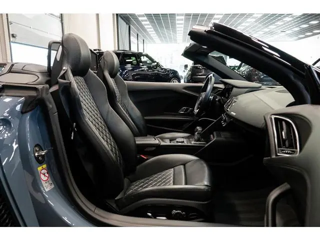 Audi R8