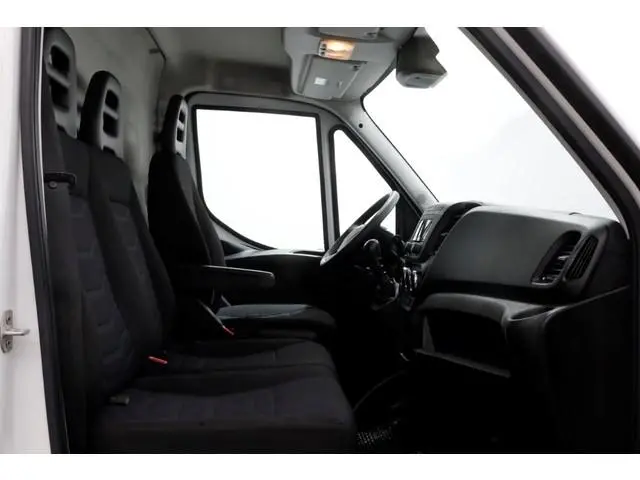 Iveco Daily 35S14 136pk E6 L2H2 Airco/Imperiaal/Trekgewicht 3500kg 08-2018