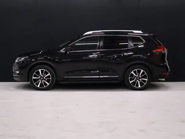 Nissan X-Trail 1.3 DIG-T N-Connecta [TREKHAAK, SCHUIFDAK, BOSE AUDIO, CAMERA, KEYLESS ENTRY, STOELVE...