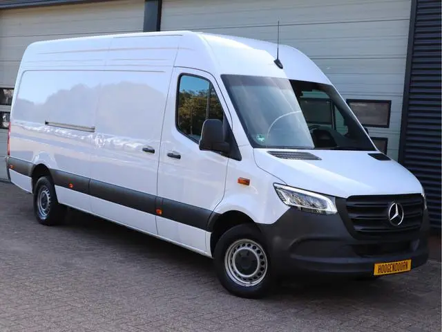 Mercedes-Benz Sprinter 317 CDI Automaat L3H2 Pro - Nieuw Model - LED - Mbux - Camera - Cruise