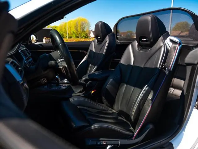 BMW 4 Serie Cabrio M4 | M-Performance uitlaat | H&K Surround | Adap M- onder