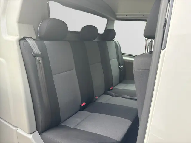 Volkswagen Transporter 2.0 TDI Dubbele Cabine- NAP 48dkm, 6 Pers, 2200kg Trekgewicht, Airco, Dealer...
