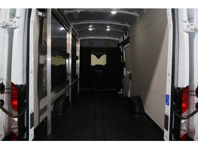 Ford E-Transit 350 L4 H3 Trend 68 kWh Post NL Inrichting