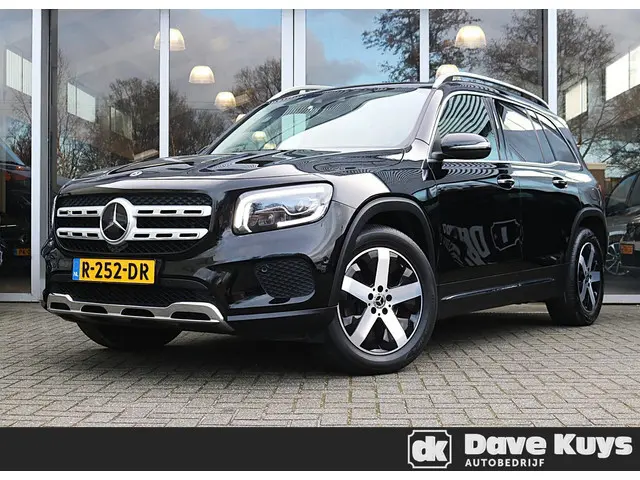 Mercedes-Benz GLB 250 4M Panoramadak | Distronic | Trekhaak