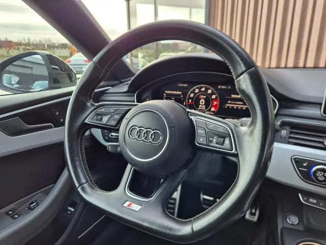 Audi S5
