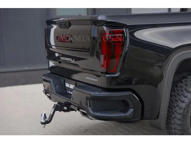 GMC Sierra