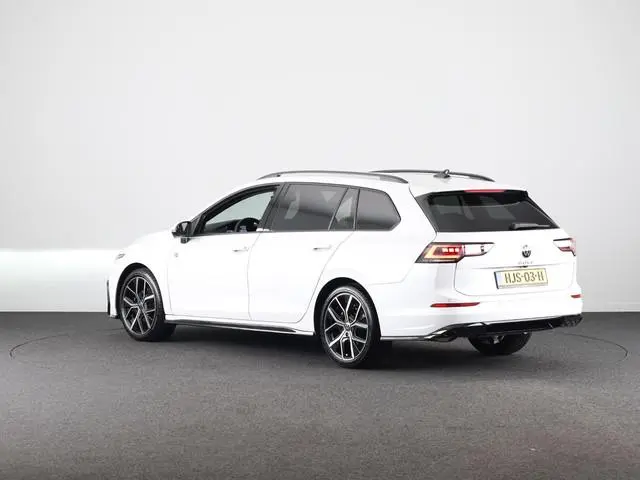 Volkswagen Golf variant R-Line Edition 1.5 eTSI 85 kW/116 pk Variant DSG | Private lease vanaf € 739...