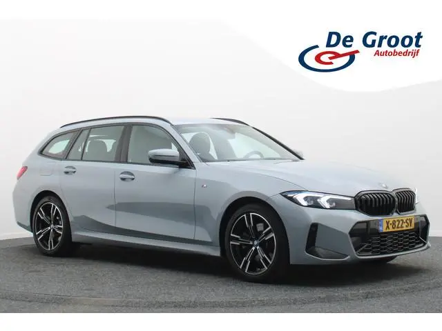BMW 3-serie Touring 320e M Sport Leder/Alcantara, Virtual Cockpit, LED, Elek. trekhaak, Apple Carpla...