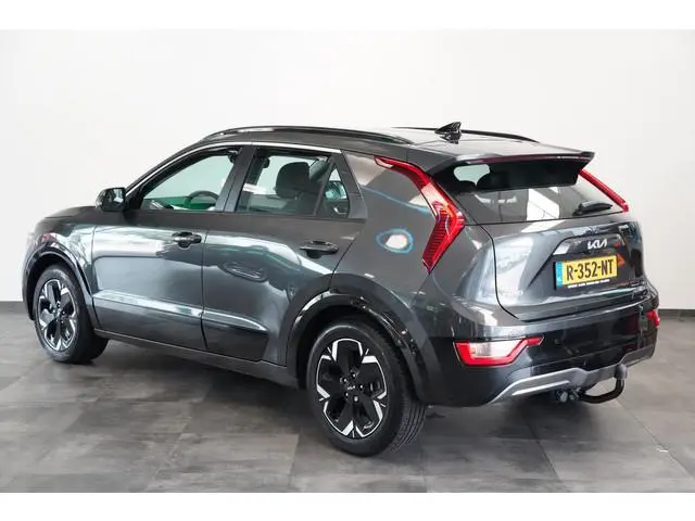 Kia Niro EV DynamicLine 64.8 kWh ACC PDC Trekhaak Navi Climate Control NAP!