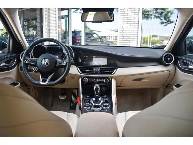 Alfa Romeo Giulia 2.2 TI Verde Visconti Leder Carplay Stoelverw.