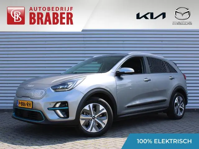 Kia e-Niro DynamicPlusLine 64 kWh | Schuif-/kantel dak | Cruise adapt.| Navi | 17" LM | Stuur-/stoel...