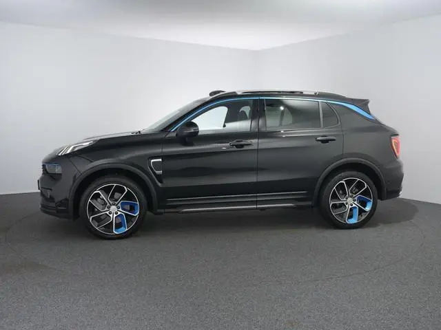 Lynk & Co 01