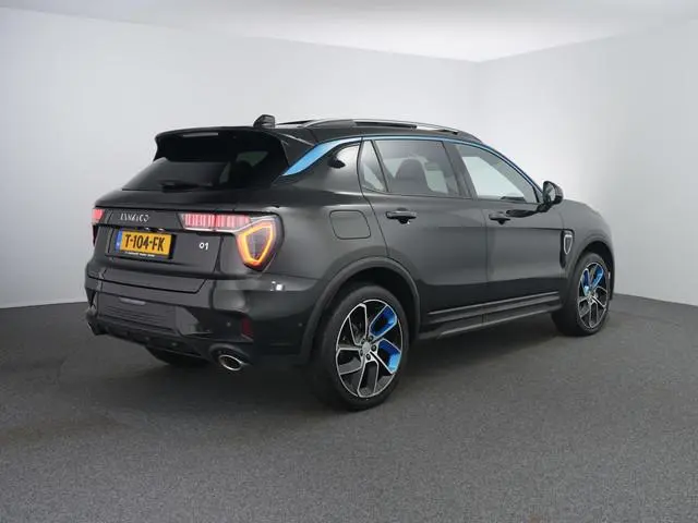 Lynk & Co 01 1.5 | Zwarte hemel | 360 camera | Pano | Carplay |