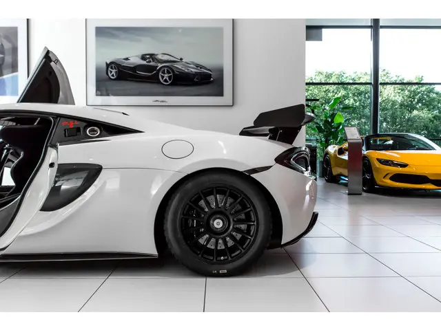 McLaren 570S