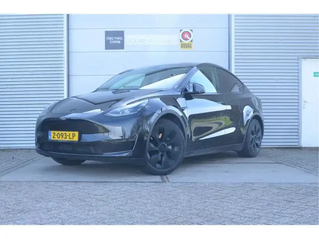 Tesla Model Y RWD 58 kWh Trekhaak (1.600kg), AutoPilot3.0 Ryzen, LFP accu