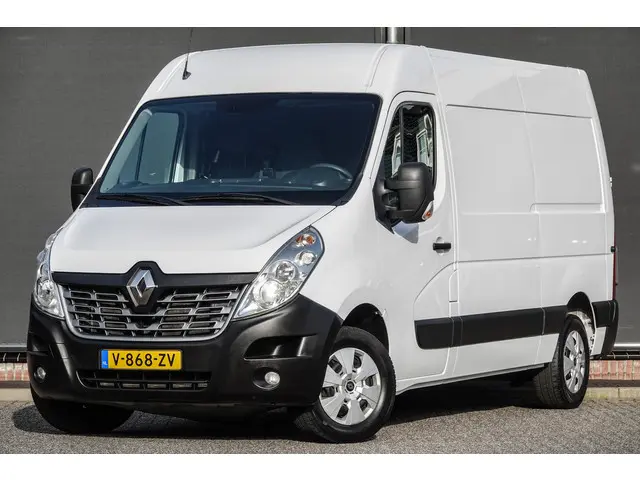Renault Master T35 | L2H2 | 2.3 dCi 130Pk | Stoel-Bank | Achteruitrijcamera | Trekhaak | 3.500Kg tre...