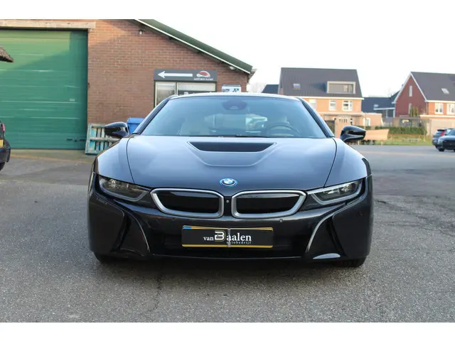 BMW i8 1.5 PHEV SOh 93.6% LEER CAMERA HEAD UP ORG NL 141000KM!!!