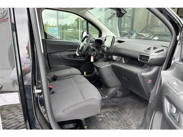 Toyota pro-ace