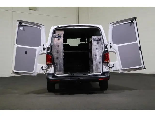 Volkswagen Transporter 2.0 TDI L2 H1 Automaat Inrichting