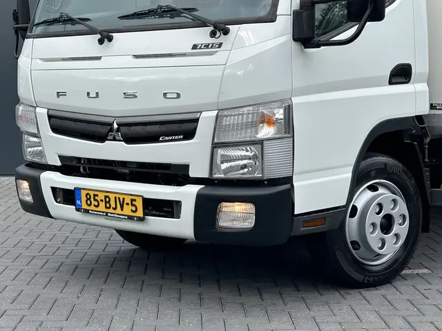 FUSO Canter