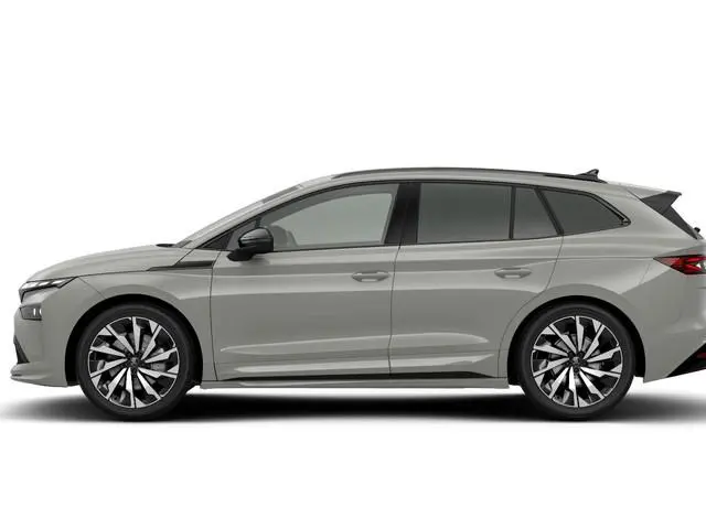 Skoda Enyaq 85 Sportline Tour Edition 286 pk | Winter Pakket | Trekhaak | Panorama Dak | Business Up...
