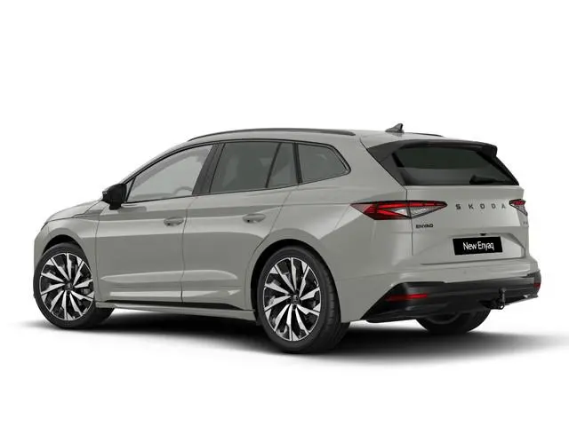 Skoda Enyaq 85 Sportline Tour Edition 286 pk | Winter Pakket | Trekhaak | Panorama Dak | Business Up...