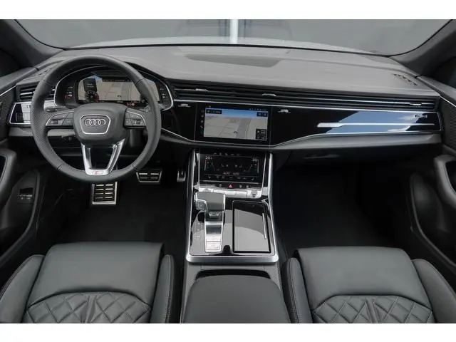Audi Q8 60 TFSI-e 490Pk | Quattro | Competition | Luchtvering | Panoramadak | 'S' Sportstoelen | 23'...