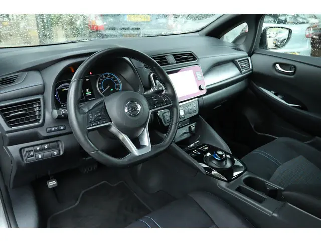 NISSAN LEAF ACENTA 40 KWH SOH 92% | CARPLAY | CAMERA | CRUISE | KEY-LESS | PRIVACY | DAB