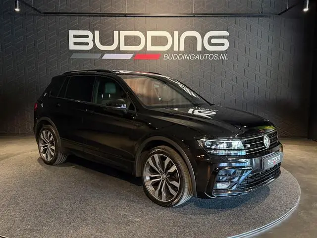 Volkswagen Tiguan 2.0 TSI 4Motion | R-Line | | Pano | Trekhaak | Head-up